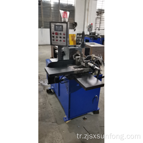 Otomatik CNC bakır boru kesme makinesi